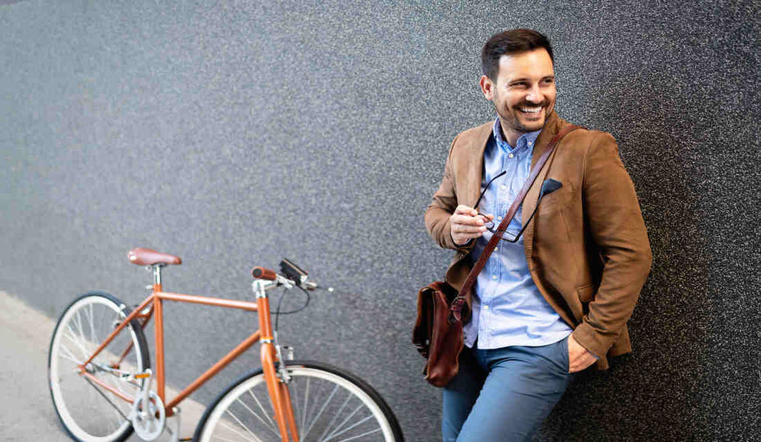 Effortless Style for the Modern Commuter